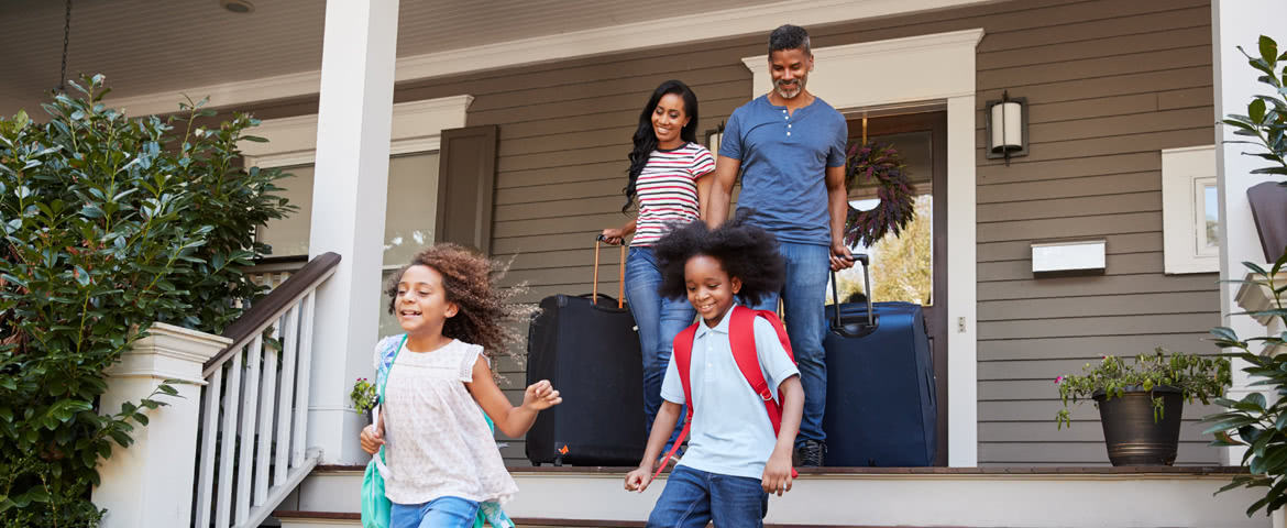 family leaving for vacation